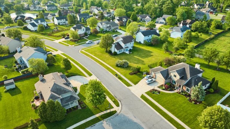 An aerial view of a beautiful neighborhood.